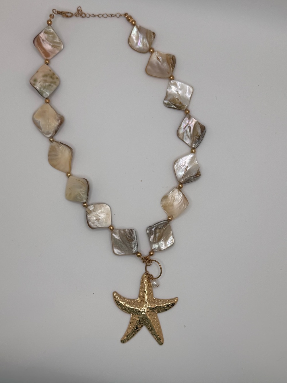 Gold Starfish Pendant Mother-of-Pearl Necklace - Women Jewelry NWOT